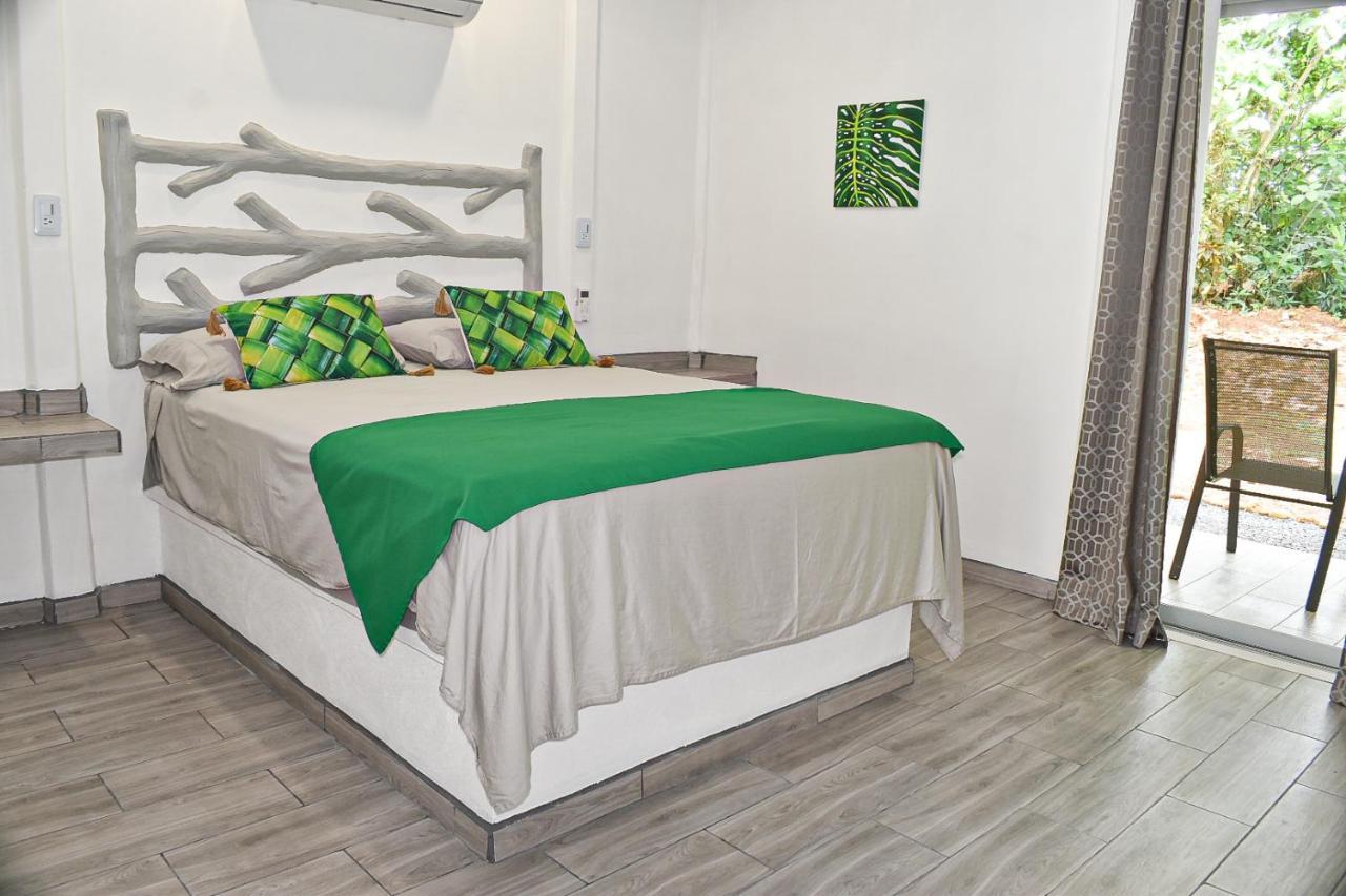Tropical Paradise Bungalows Pital  Bagian luar foto